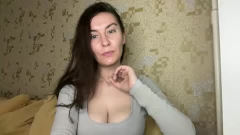 KatalinaQE online show from 05-13-26, 06:22