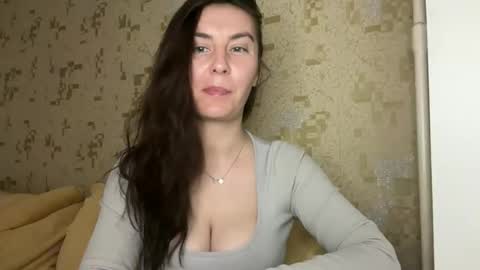 KatalinaQE online show from 05-18-26, 04:51
