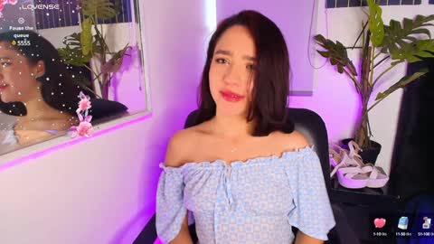 Snapshot of kate_crown chatting on 01-25-25, 05:19 Kate Crown online show from 01-25-25, 05:19