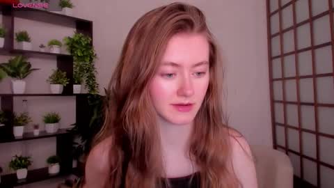 Snapshot of kate_cuddle chatting on 12-23-25, 02:31 Kate online show from 12-23-25, 02:31