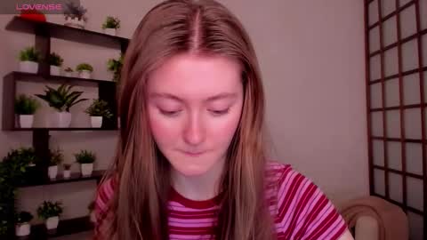 Snapshot of kate_cuddle chatting on 02-05-26, 02:49 Kate online show from 02-05-26, 02:49