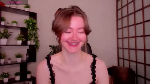 Snapshot of kate_cuddle chatting on 02-13-26, 02:29 Kate online show from 02-13-26, 02:29