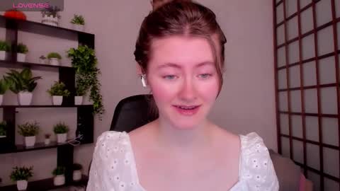 Snapshot of kate_cuddle chatting on 02-18-26, 02:51 Kate online show from 02-18-26, 02:51