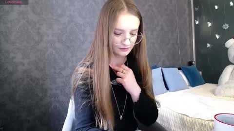 Snapshot of kate_jonson chatting on 05-22-26, 07:04 .Be kind and gentle with me and I will do my best for you. online show from 05-22-26, 07:04