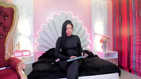 Snapshot of kate_mmoss chatting on 05-15-26, 01:40 kate online show from 05-15-26, 01:40