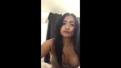 Snapshot of kate_mossi chatting on 12-15-25, 10:47 Danna online show from 12-15-25, 10:47