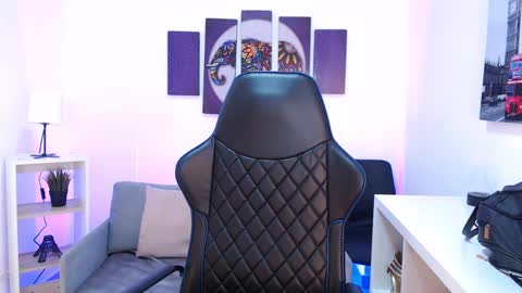 Kate  online show from 10-27-25, 10:52