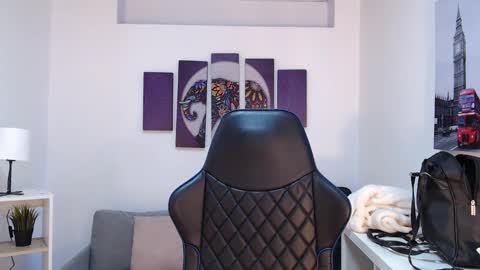 Kate  online show from 11-06-25, 10:38