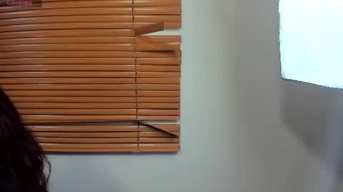 Snapshot of kate_pickman chatting on 07-18-26, 03:33 kate online show from 07-18-26, 03:33