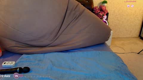 Snapshot of kate_picture chatting on 02-08-25, 09:56 Kate online show from 02-08-25, 09:56