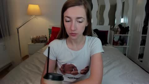 Snapshot of kate_redgar chatting on 03-08-25, 03:13 kate_redgar online show from 03-08-25, 03:13