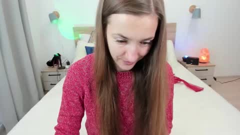 kate_redgar online show from 10-31-25, 12:50