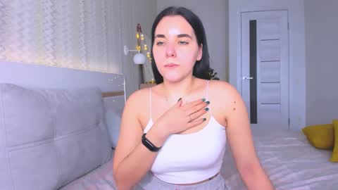 Snapshot of kate_ree_ chatting on 01-14-25, 11:20 KATE online show from 01-14-25, 11:20