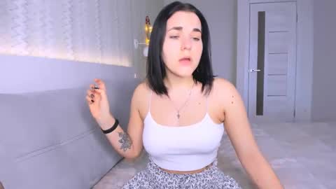 Snapshot of kate_ree_ chatting on 02-01-25, 09:11 KATE online show from 02-01-25, 09:11