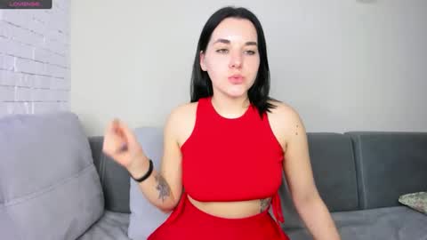 Snapshot of kate_ree_ chatting on 02-15-25, 02:11 KATE online show from 02-15-25, 02:11