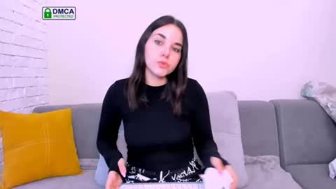 Snapshot of kate_ree_ chatting on 09-18-25, 04:58 KATE online show from 09-18-25, 04:58