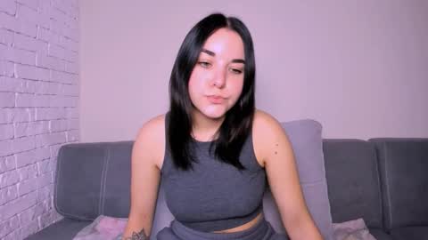 Snapshot of kate_ree_ chatting on 10-13-25, 04:56 KATE online show from 10-13-25, 04:56