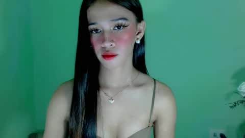 Snapshot of kate_romance chatting on 01-16-25, 02:51 Kate online show from 01-16-25, 02:51