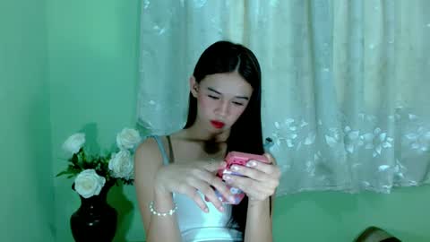 Snapshot of kate_romance chatting on 01-20-25, 04:32 Kate online show from 01-20-25, 04:32