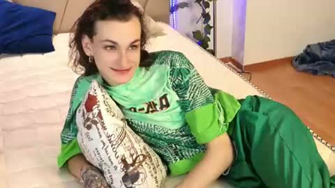 Snapshot of kate_sparkl chatting on 08-02-26, 11:36 kate_sparkl online show from 08-02-26, 11:36