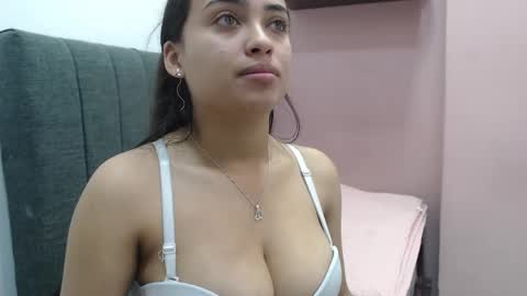 Kari online show from 10-31-25, 01:23