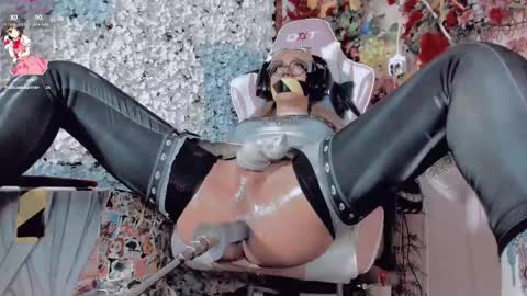 kate the pink girl online show from 02-18-25, 07:43