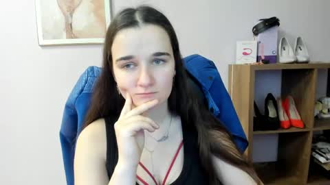 Kate  online show from 04-18-26, 07:12