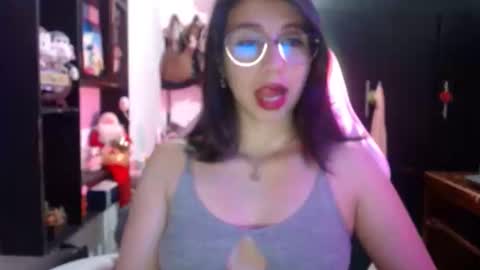 Snapshot of kateeen18 chatting on 02-18-26, 04:52 Kateeen18 online show from 02-18-26, 04:52