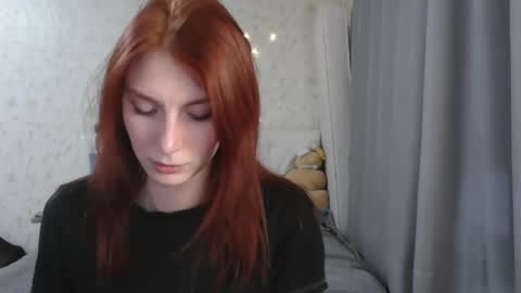 Snapshot of katekalen chatting on 03-12-26, 04:57 Kate Bunny online show from 03-12-26, 04:57
