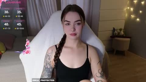 Im Kate  online show from 10-18-25, 10:05