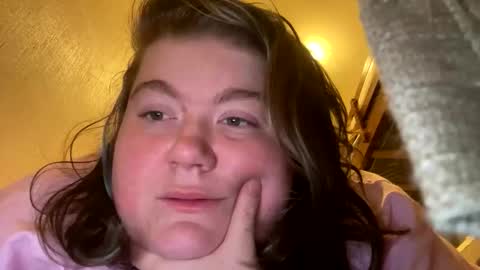 Snapshot of katelyn_baby02 chatting on 03-05-26, 04:19 katelyn_baby02 online show from 03-05-26, 04:19