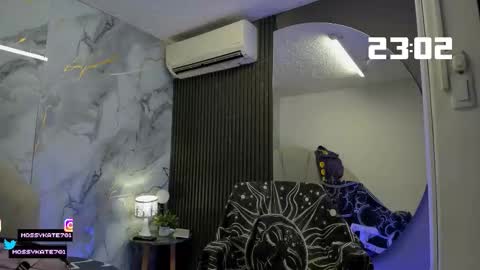 Im Katherine but call me Kate  online show from 10-10-25, 01:10