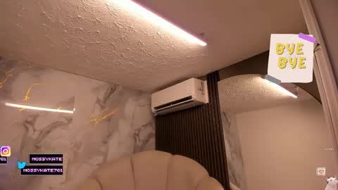 Im Katherine but call me Kate  online show from 03-28-26, 12:16