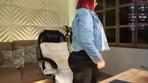  Kate Owens  online show from 02-09-25, 09:37