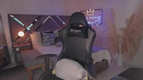  Kate Owens  online show from 11-04-25, 10:58