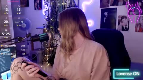 Lisa online show from 02-25-25, 07:09