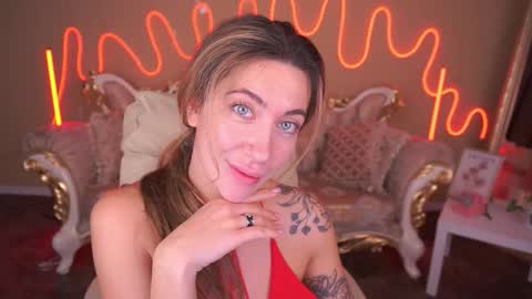 Snapshot of kateshanny chatting on 11-19-25, 06:57 Kate online show from 11-19-25, 06:57