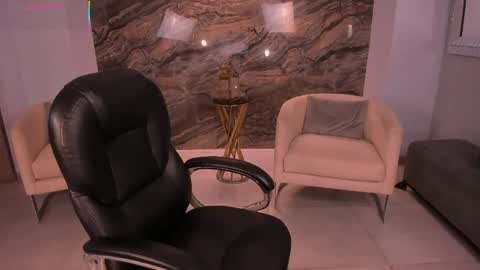 Snapshot of katesunder chatting on 04-25-26, 01:41 K A T E online show from 04-25-26, 01:41