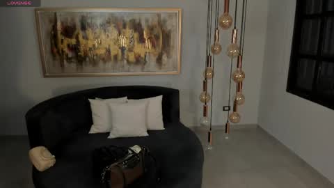Snapshot of katesunder chatting on 05-15-26, 10:33 K A T E online show from 05-15-26, 10:33
