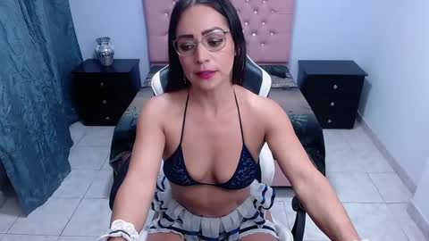 kate Tompson online show from 12-26-24, 05:04