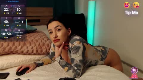 Snapshot of katey_riva35708 chatting on 02-05-25, 12:53 KateyRiva online show from 02-05-25, 12:53