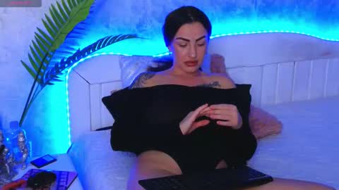 Snapshot of katey_riva35708 chatting on 10-01-25, 06:36 KateyRiva online show from 10-01-25, 06:36
