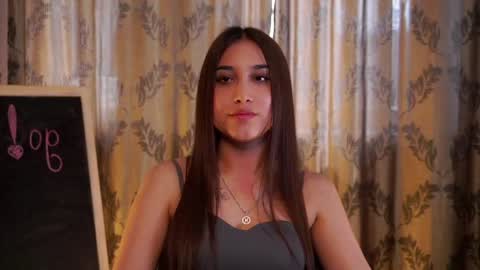 OLIVIA  online show from 04-17-26, 07:44