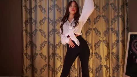 OLIVIA  online show from 04-20-26, 10:07