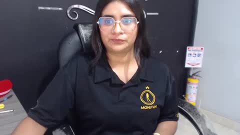 Call me Lau  online show from 06-22-26, 09:56