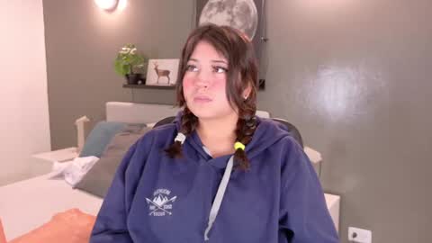 Snapshot of kathe_sweetness chatting on 09-22-25, 11:23 K A T H E online show from 09-22-25, 11:23