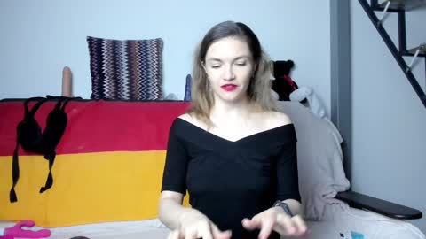 Snapshot of katherinemidnight chatting on 12-12-24, 03:37 Katherine online show from 12-12-24, 03:37