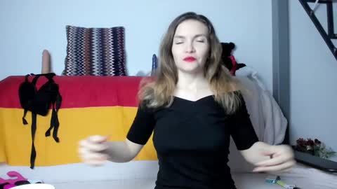 Snapshot of katherinemidnight chatting on 01-30-25, 03:40 Katherine online show from 01-30-25, 03:40