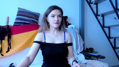 Snapshot of katherinemidnight chatting on 02-02-25, 10:35 Katherine online show from 02-02-25, 10:35