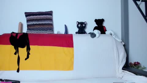 Snapshot of katherinemidnight chatting on 02-06-25, 04:03 Katherine online show from 02-06-25, 04:03